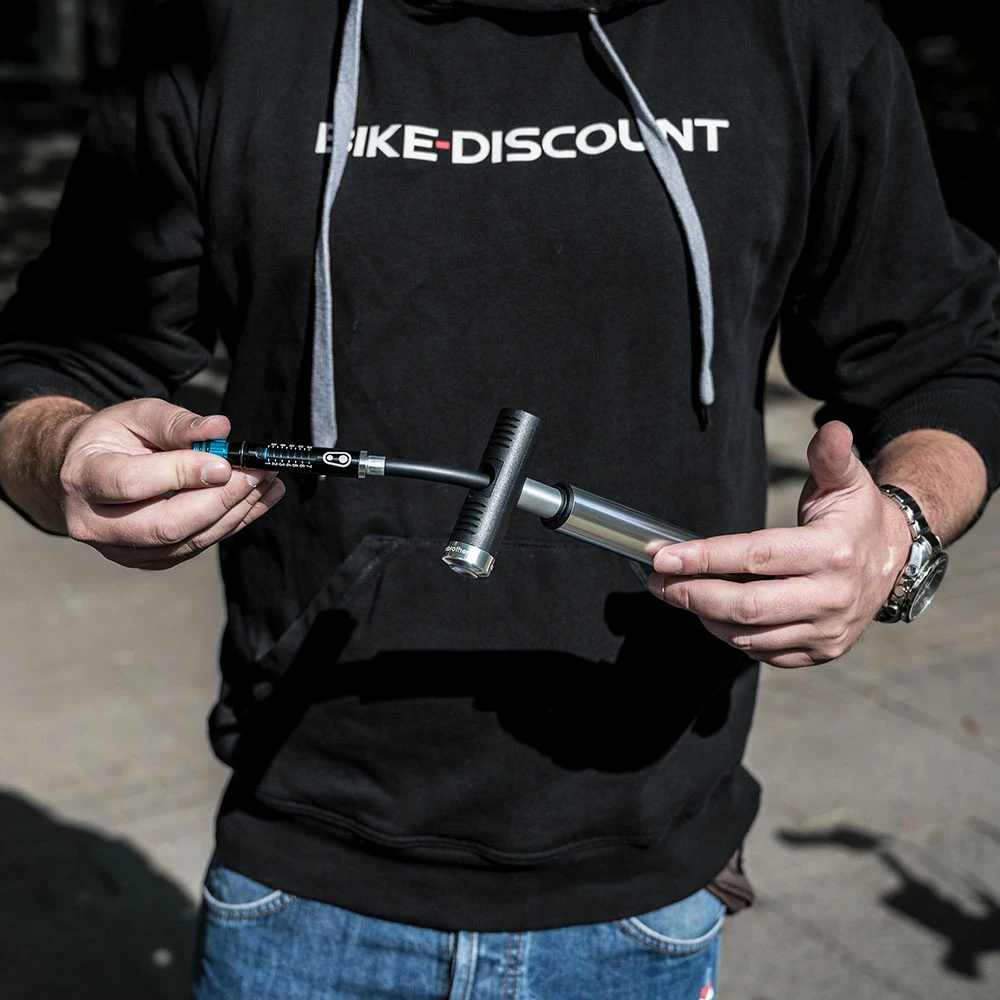 Crankbrothers Pompe Manuelle Klic HV Avec Manomètre – Image 3