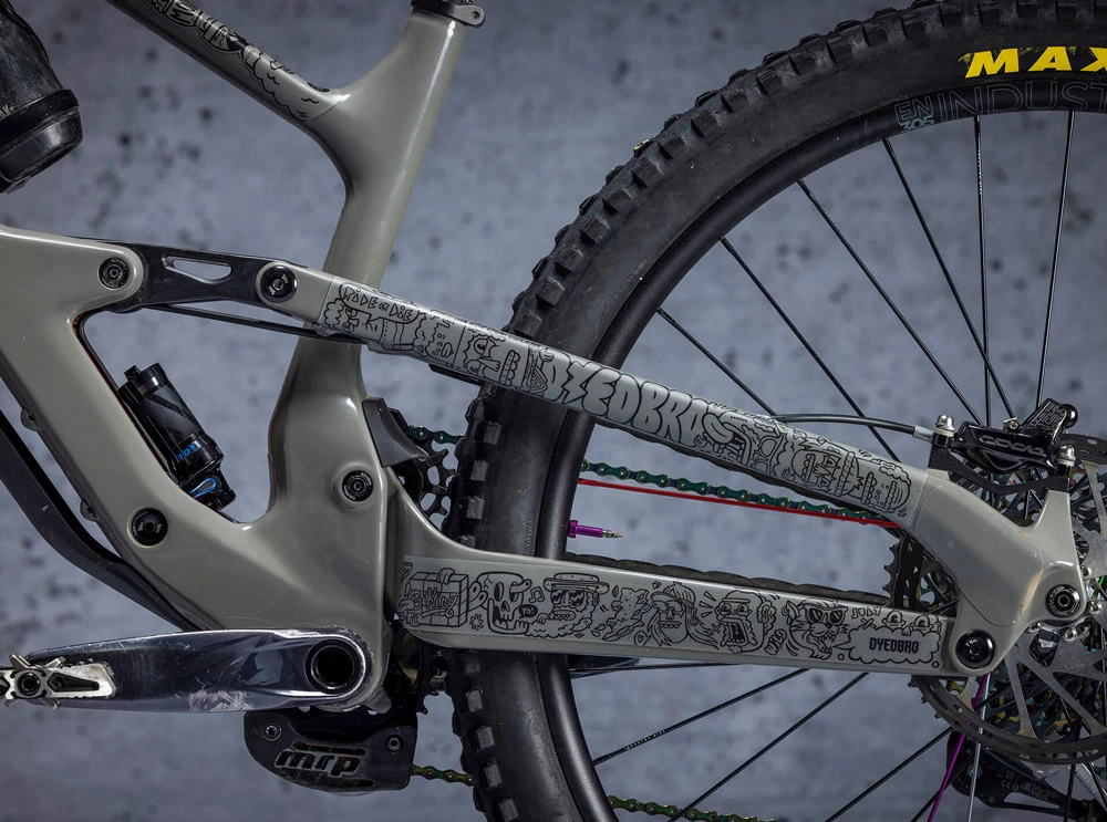 Kit De Protection De Cadre Juay X Dyedbro – Image 4