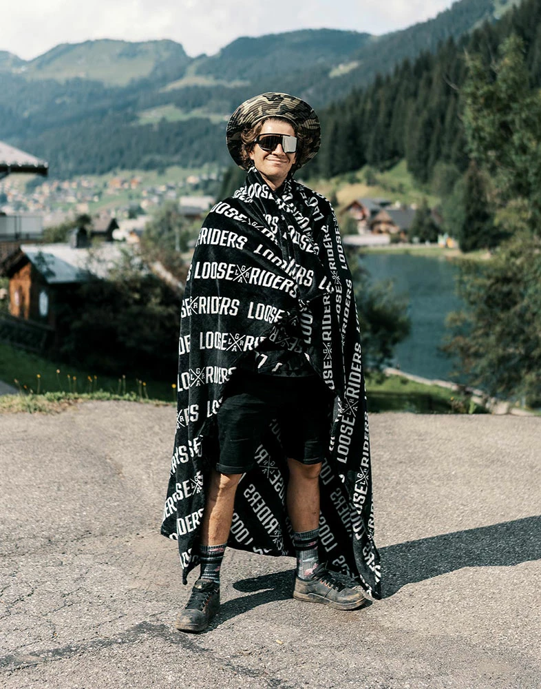 LOOSE RIDERS Bike Blanket – Image 4